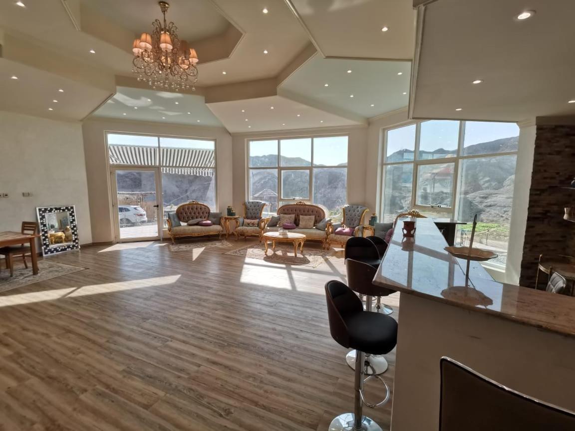 Mountain House Bed & Breakfast Fujairah Ngoại thất bức ảnh